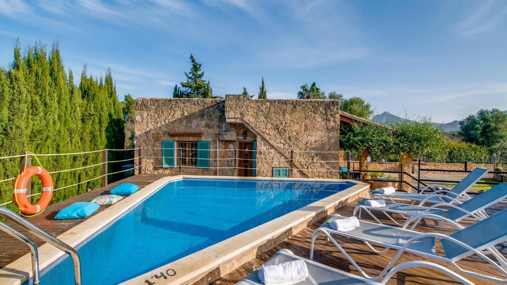 Spacious Country House With Garden Alcúdia