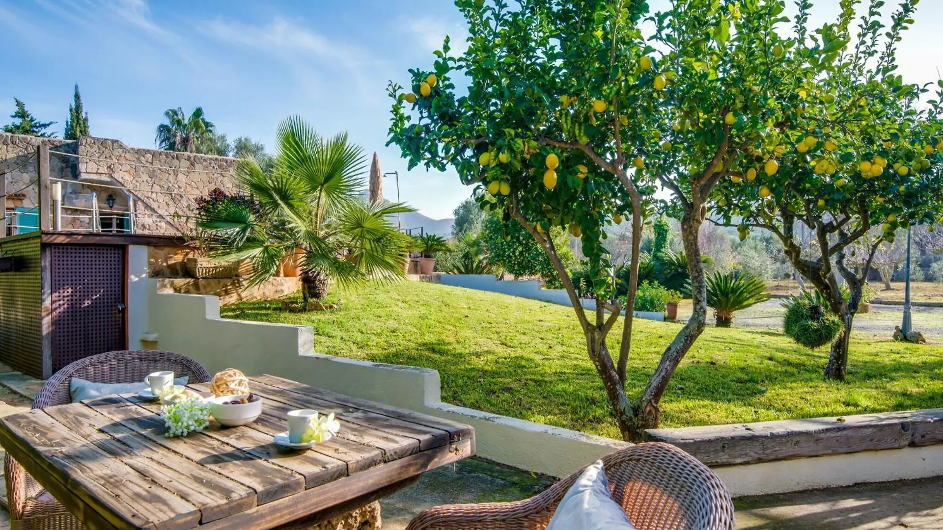 Spacious Country House With Garden Alcúdia